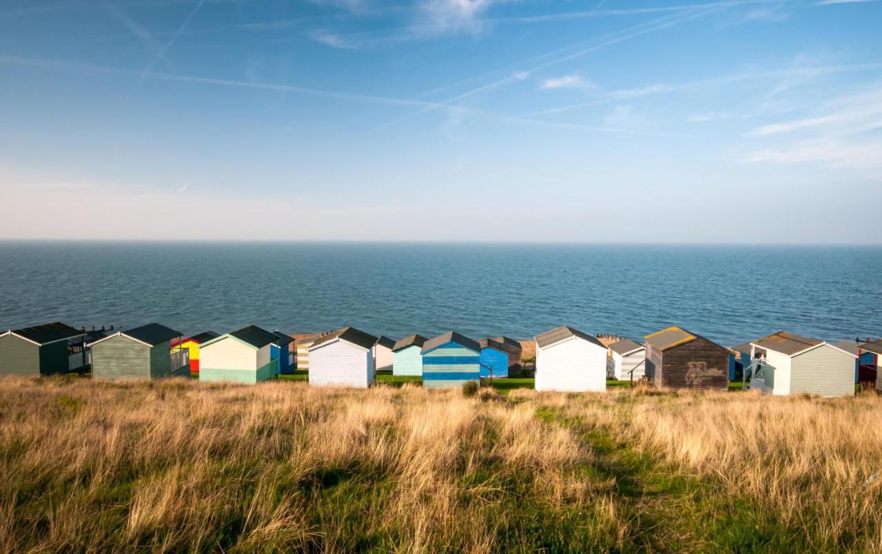 Lovely 6 Berth Caravan With Decking And Wifi In Kent, Ref 47017C Hotel Whitstable Ngoại thất bức ảnh