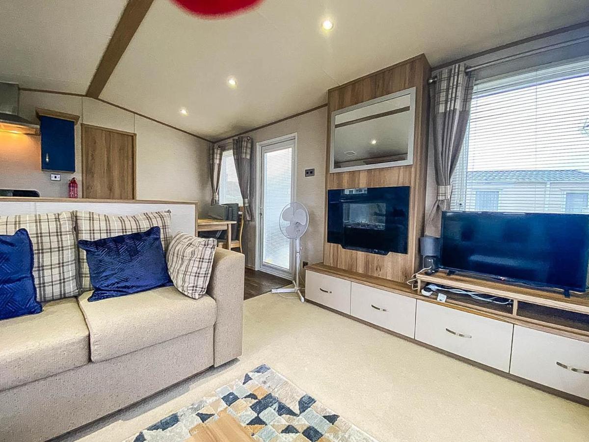 Lovely 6 Berth Caravan With Decking And Wifi In Kent, Ref 47017C Hotel Whitstable Ngoại thất bức ảnh